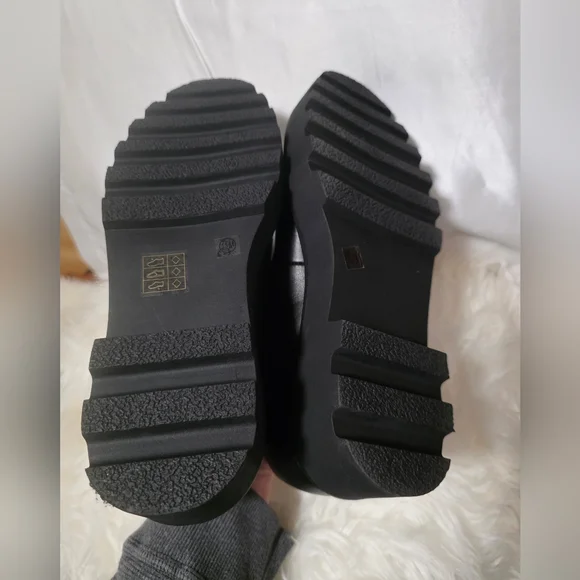 Current Mood /  Platform Mary Jane Shoes - Picture 5 of 8